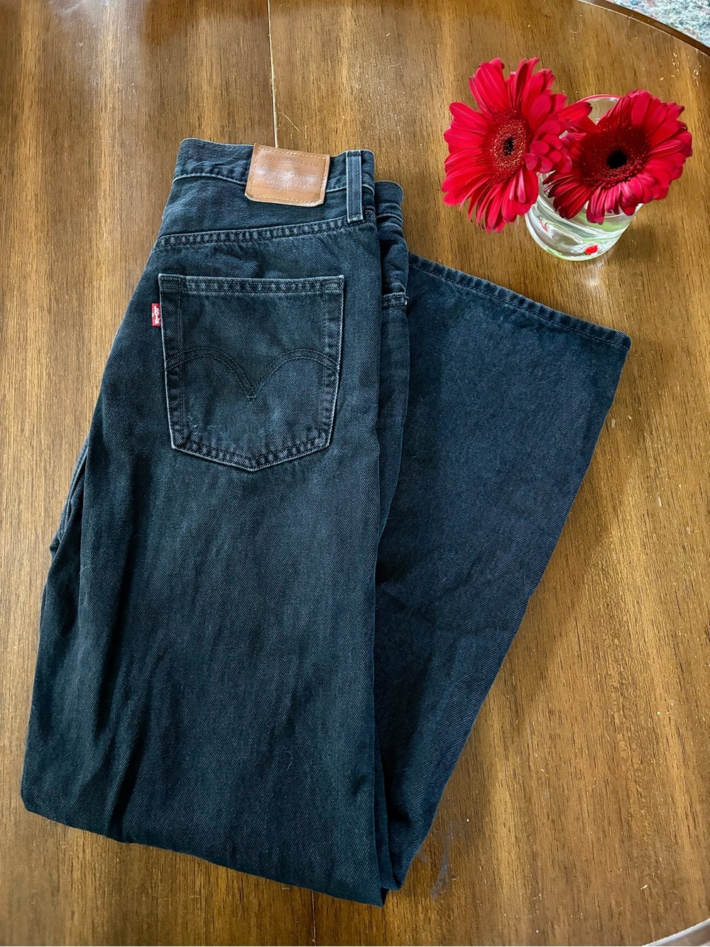 Levi's Wide Leg Ribcage Jeans